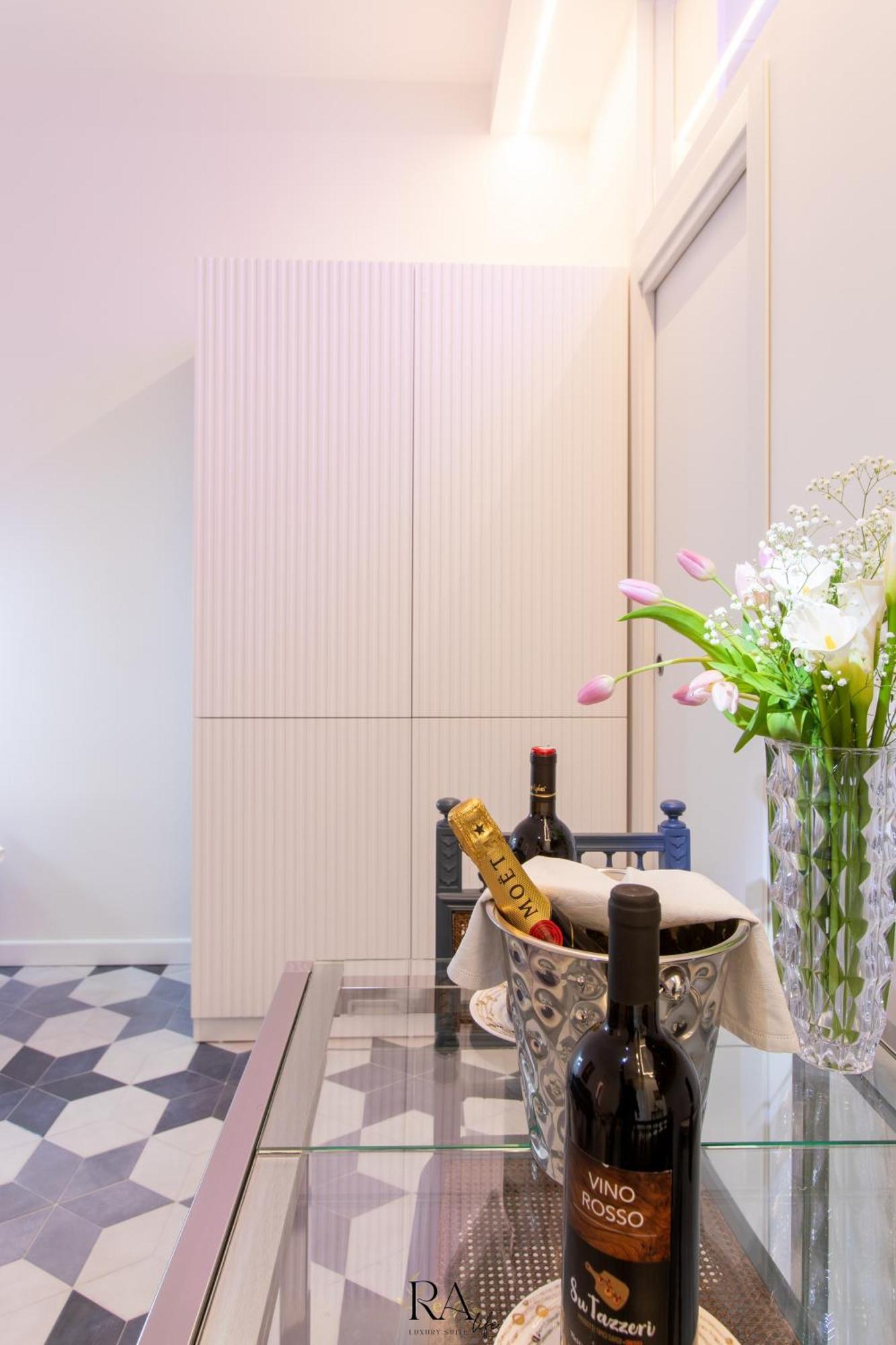 Rea Life Luxury Suite Cava deʼ Tirreni Buitenkant foto
