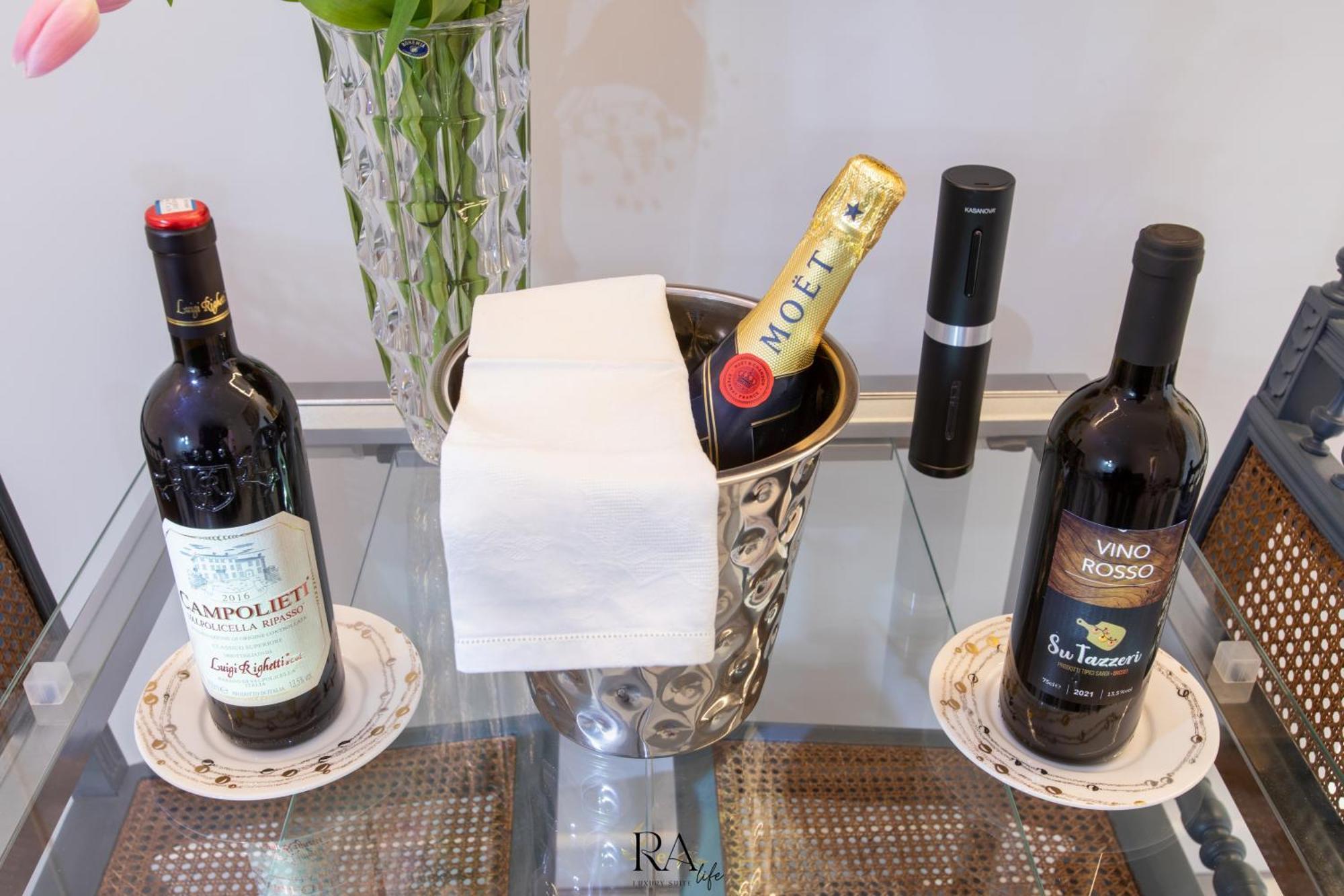 Rea Life Luxury Suite Cava deʼ Tirreni Buitenkant foto